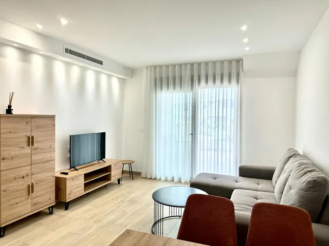 BUNGALOW EN PLANTA BAJA CON DOS TERRAZAS, PISCINA Y PARKING EN BALCÓN DE FINESTRAT — 6
