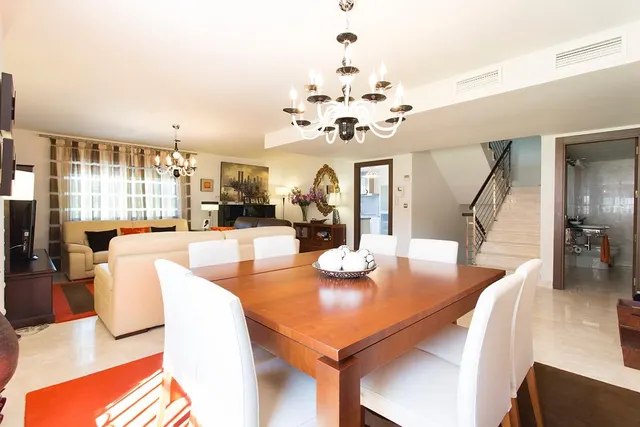Espectacular chalet en el serrallo — 18