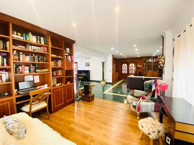 Villa Exclusiva con Vistas Panorámicas en Benalmádena — 27