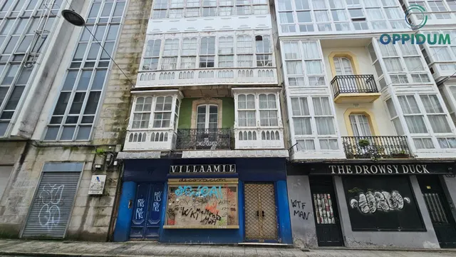 Edificio para rehabilitar en el centro de Ferrol, A Coruña - foto 2