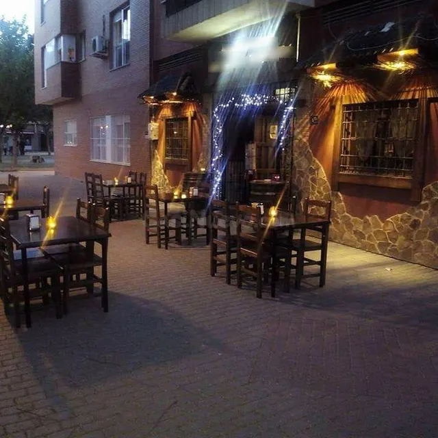 RESTAURANTE PIZZERÍA EN PLENO FUNCIONAMIENTO EN MURCIA - foto 2