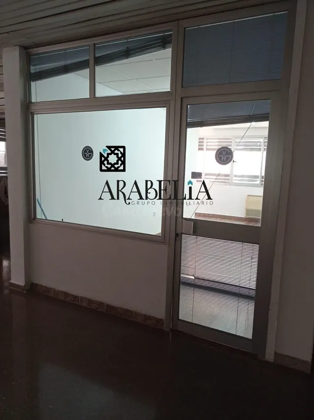 2 locales / oficinas en centro de Negocios Azahares - foto 3