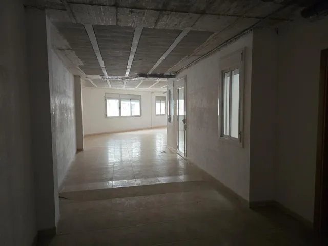 ENTRESUELO COMERCIAL CÉNTRICO — 20