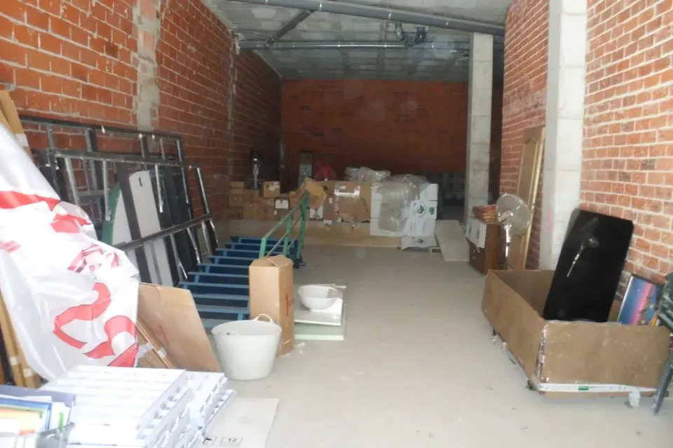 Local comercial en Avda. Llombo - Ontinyent