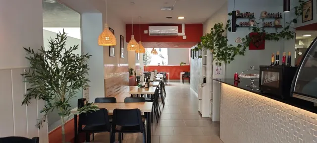 OPORTUNIDAD ÚNICA: Traspaso de Restaurante Emblemático en Pleno Rendimiento – Eixample, Tarragona - NUEVA REMODELACION Y DISEÑO — 10