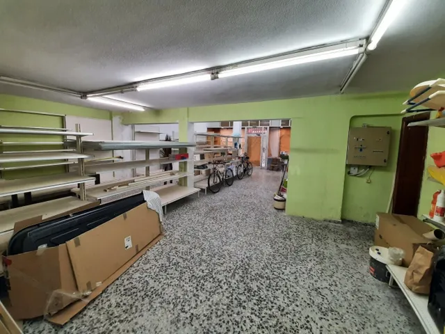 Local comercial en planta baja - foto 3