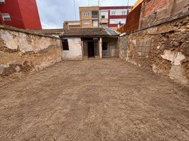 Se vende espectacular casa en el centro de Burjassot sobre p
