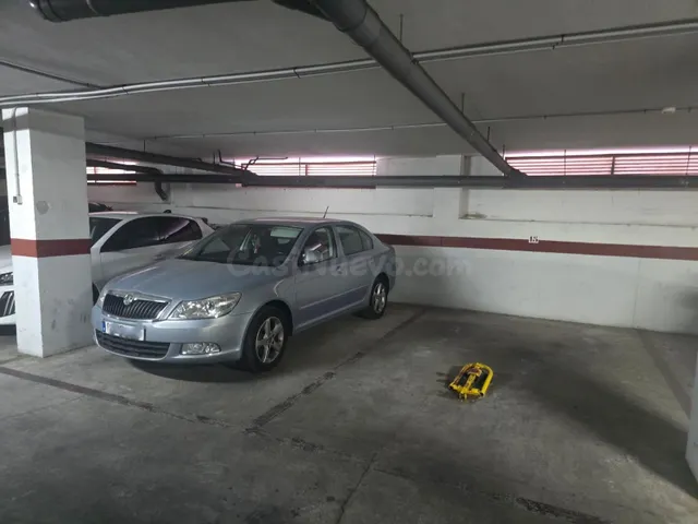Se vende plaza de aparcamiento subterránea cerca de las play - foto 2