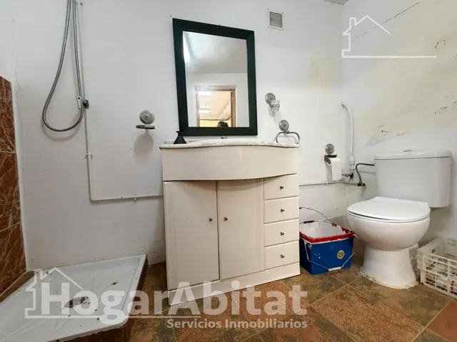 Chalet con piscina, garaje, terraza y barbacoa — 45