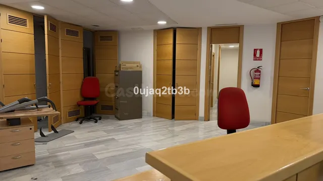 Oficina 10 habitaciones 366m² en venta - Marbella — 2