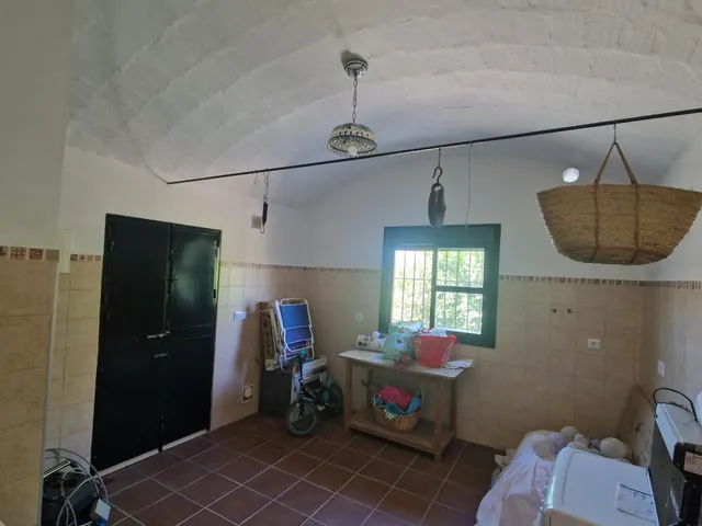 Finca rústica con dos viviendas, piscina y 56.000 m2 de tierras de regadío a 10 minutos de Jerez — 20
