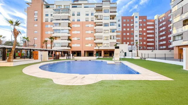 ÁTICO CON SOLÁRIUM EN AVDA. IMPERIO ARGENTINA. MÁLAGA — 33