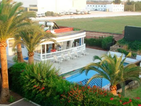 Hotel 54 habitaciones 5200m² en venta - LA  RINCONADA — 7