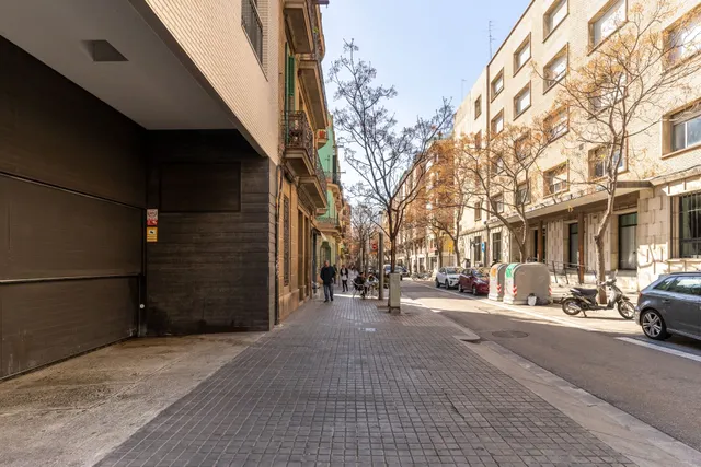 Parking 11m² en alquiler - Sant Andreu de Palomar — 19
