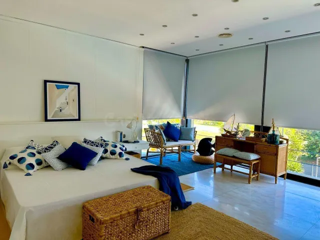 Chalet de Diseño de Alto Standing en El Vendrell-Costa Dorad - foto 2