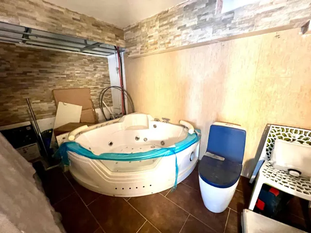 EXCLUSIVA CASA ADOSADA CON ASCENSOR Y PISCINA EN CIUDAD JARDIN — 47