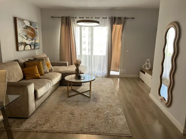 Moderno Apartamento de 3 Dormitorios en Alquiler Larga Tempo - foto 2