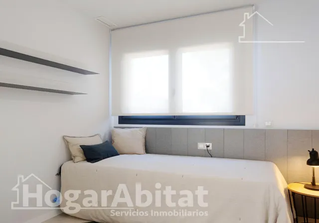 ¡ESPECTACULAR, A ESTRENAR! EXTERIOR EN RESIDENCIAL CON GARAJE Y PISCINA — 13