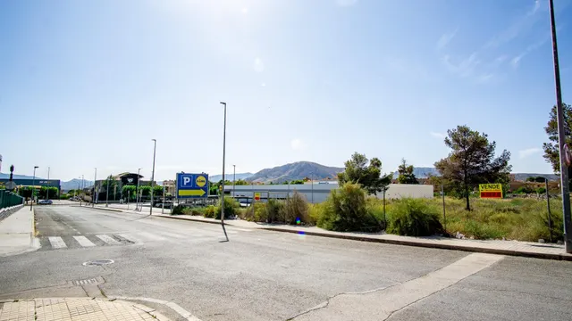 Parcela de terreno Urbano en zona av. Mediterráneo de Petrer — 2