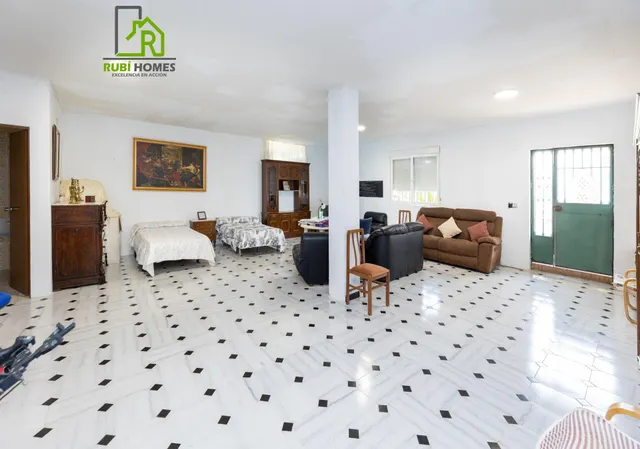 Espectacular chalet independiente con piscina en Alfacar — 32