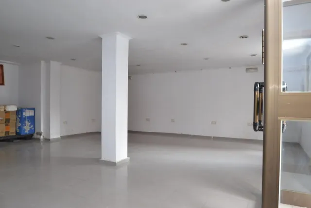 Local en venta en Hiconsa, Camas — 10