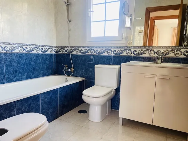 Villa 3 habitaciones 203m² en alquiler - Centro — 24