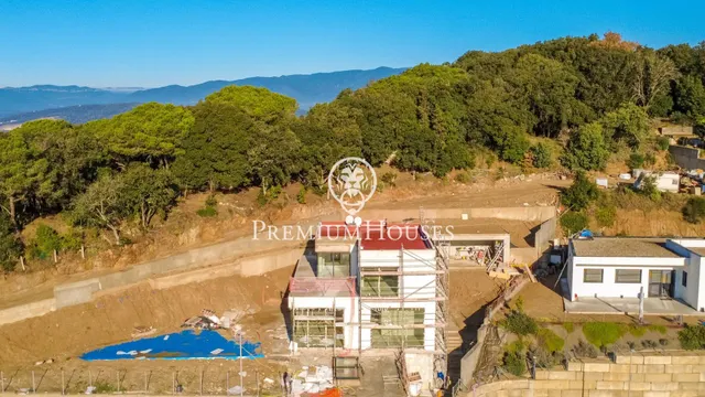 Casa de obra nueva con vistas espectaculares al mar en venta en Mataró — 3