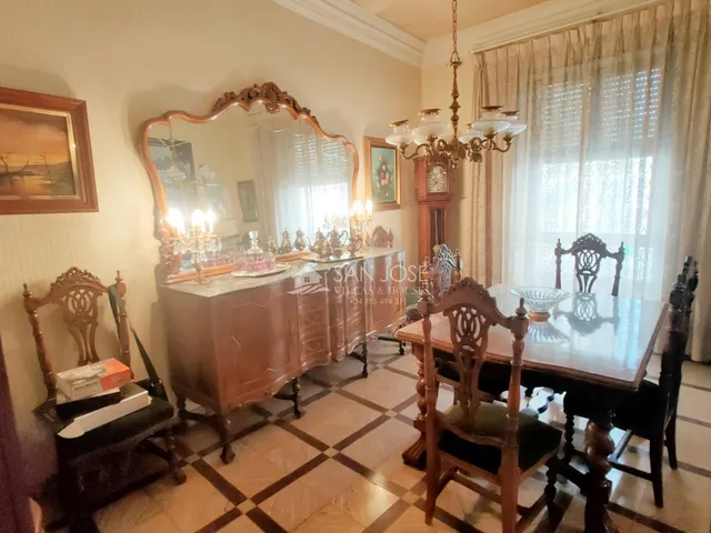 INMOBILIARIA SAN JOSE VENDE GRAN PISO EN AVENIDA DE CHAPÍ DE ELDA — 27