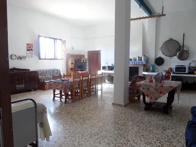 Fantástico restaurante de 370 m2, vivienda  2 plantas de 400m2 y terreno rústico de 6.912m2 LA GUIA — 10