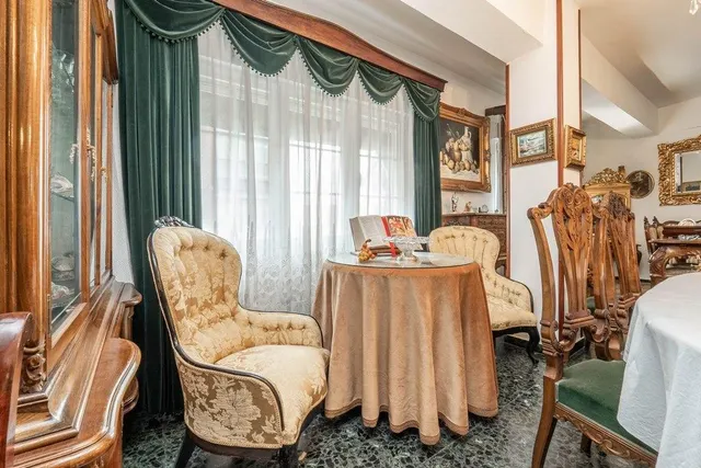 Pisazo en venta en calle Obispo Hurtado — 16