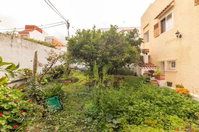 Casa en venta - Propiedad con dos viviendas independientes. — 11