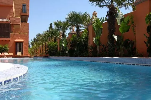 Gran Atico Duplex entre marbella y Estepona , lado playa 2º linea — 16