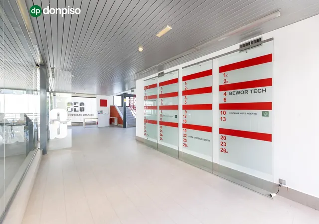 OFICINA EN EL CENTRO DE EMPRESAS GRANADA — 8