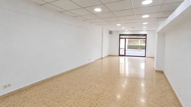 Local comercial de 482 m2 en alquiler junto al mercado de ruzafa – ideal para supermercado — 34