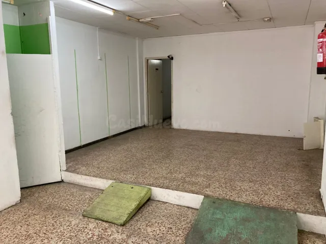 LLOGUER O VENDA LOCAL COMERCIAL A BARBERÀ DEL VALLÈS - foto 4