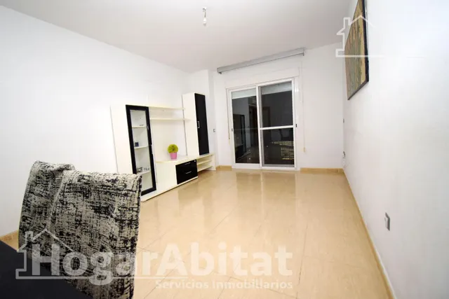 ¡UBICACIÓN IDEAL! AMPLIO, BONITO Y EXTERIOR CON GARAJE Y BALCÓN — 27
