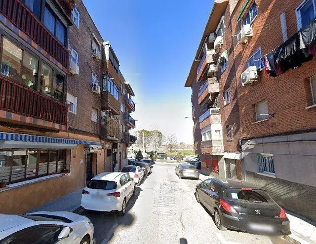 Se vende piso CESIÓN DE REMATE en C/ VILLAVEZA en Madrid - foto 3