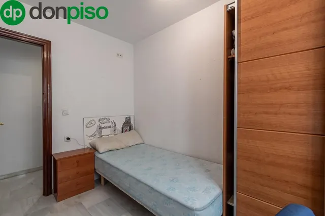 ¡¡Fantástico piso de 7 habitaciones en Bola de Oro!! — 30
