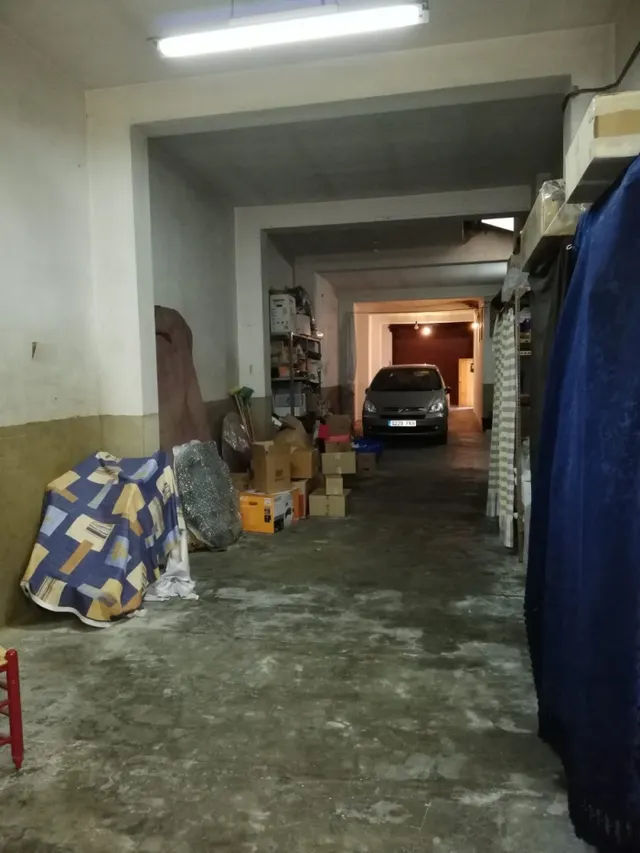 LOCAL COMERCIAL ECONOMICO EN ZONA DE PASO. — 2