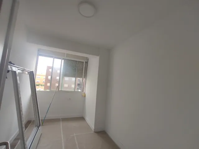ALQUILER DE   VIVIENDA VACIA  TOTALMENTE REFORMADA — 17