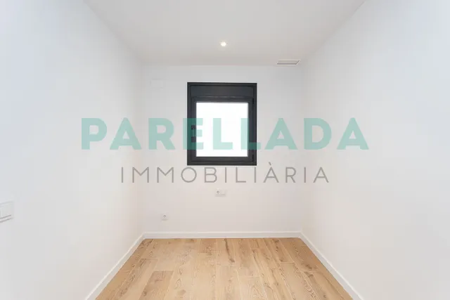 Bajos con terraza totalmente reformados — 20