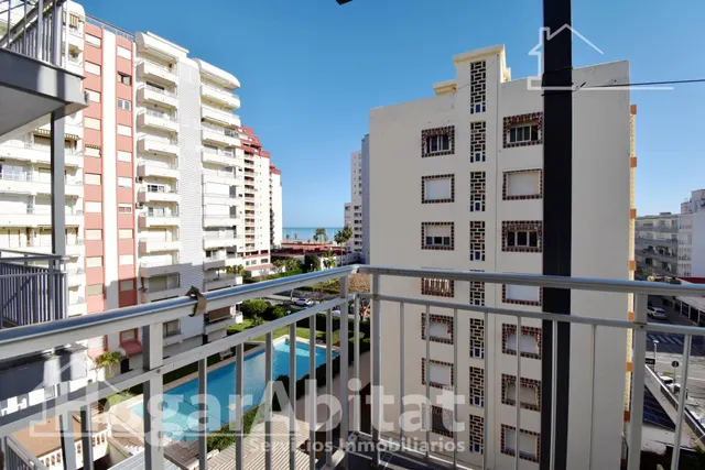 TODO EXTERIOR Y REFORMADO CON TERRAZA Y CON VISTAS AL MAR — 32