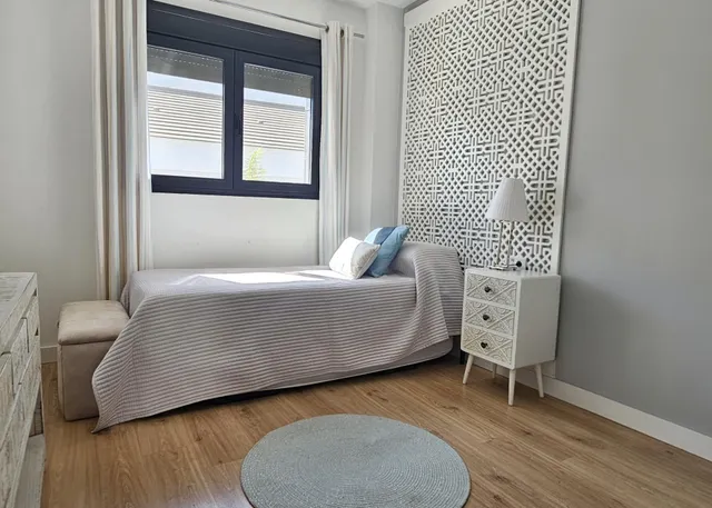 Vivienda unifamiliar pareada en urbanización de 18 vecinos, de 2019, con 230 m2 construidos, 200 m2 de jardín y piscina comunitaria, ubicada en la mejor zona de Córdoba — 31