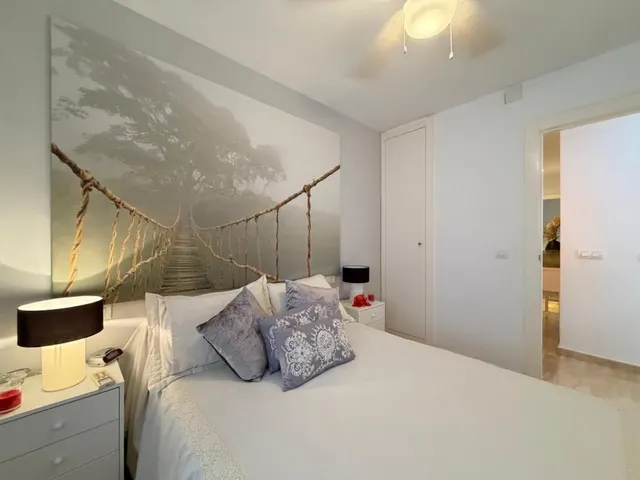 Apartamento 2 habitaciones 54m² en venta - Paseo maritimo — 23