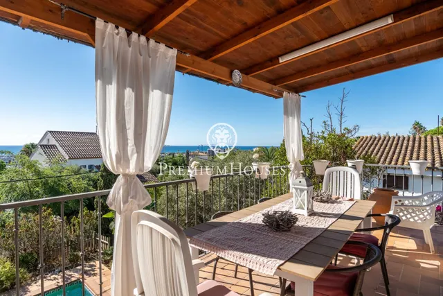 Casa independiente con piscina y jardín en Vallpineda — 30