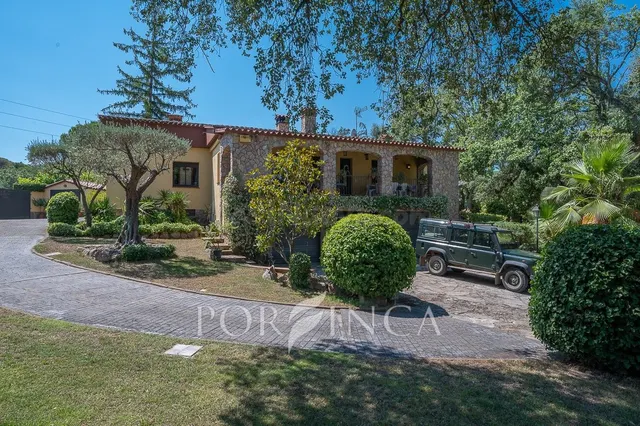 Magnifica casa con gran parcela plana en Can Carbonell a sol - foto 4