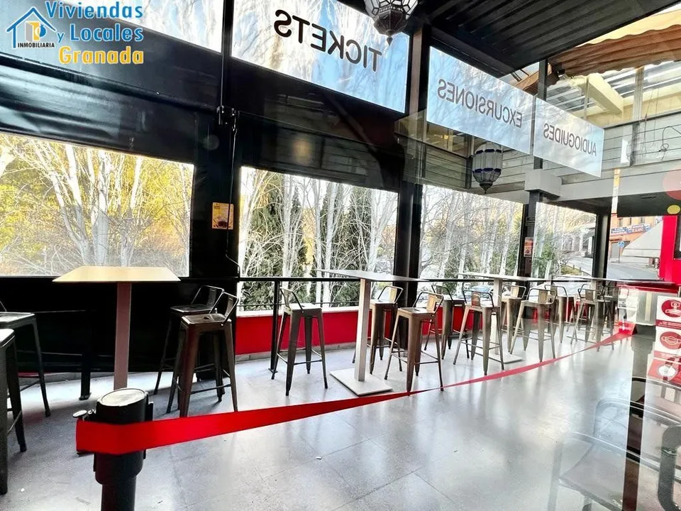Oportunidad Alquiler y venta.  Edificio ocio y hostelería frente a Monumento Nacional de la Alhambra