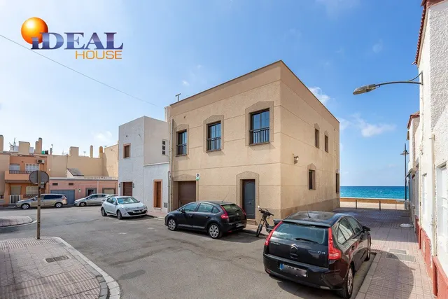 ATENCION PONEMOS A LA VENTA EL PRIVILEGIO DE VIVIR EN PRIMERÍSIMA LÍNEA DE PLAYA. ¡EN CABO DE GATA! — 37