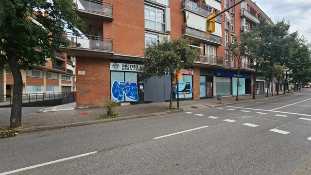 LOCAL COMERCIAL EN GIRONA - ZONA PERÍCOT — 10