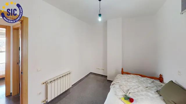 Piso de 2 habitaciones, garaje y trastero en la zona Norte de Castellón frente al estadio Castalia — 23